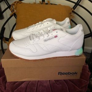 Reebok Classic Pisces, size 9. One of a kind!